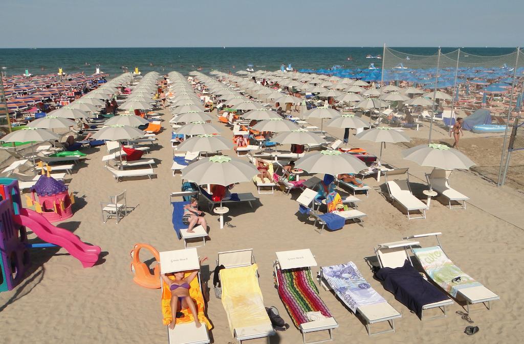 Hotel Casali Cervia Exterior photo